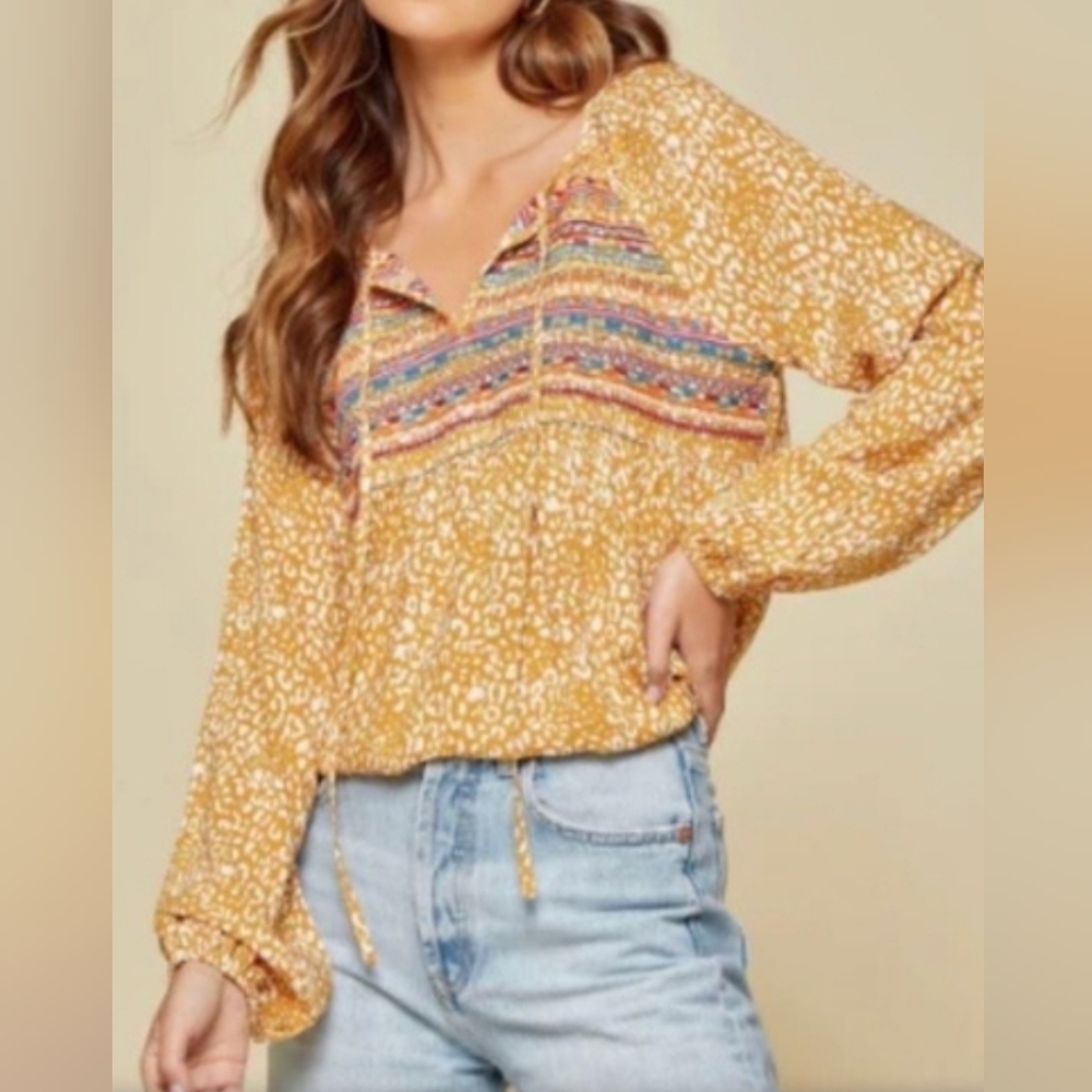 Savanna Jane Sz Medium Embroidered BOHO Top
